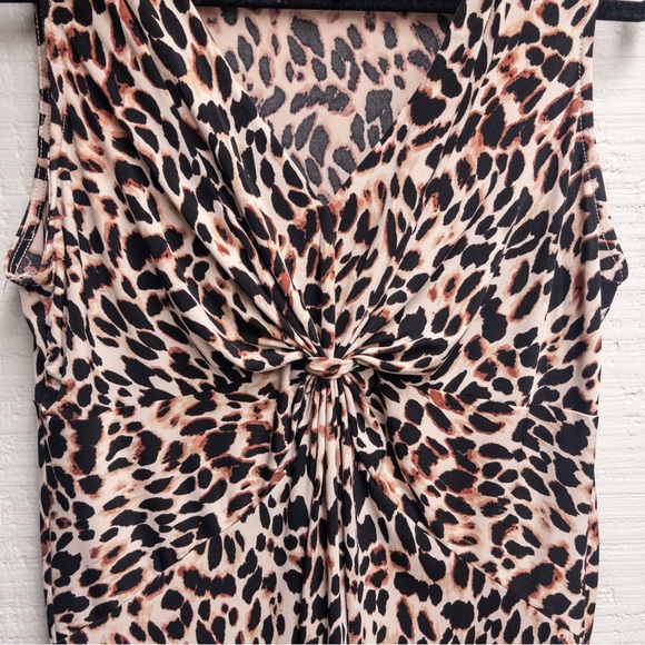 Daisy Fuentes Sleeveless Blouse - Picture 2 of 8